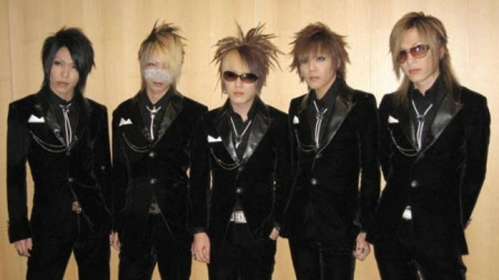 A entrevista do The GazettE © JaME