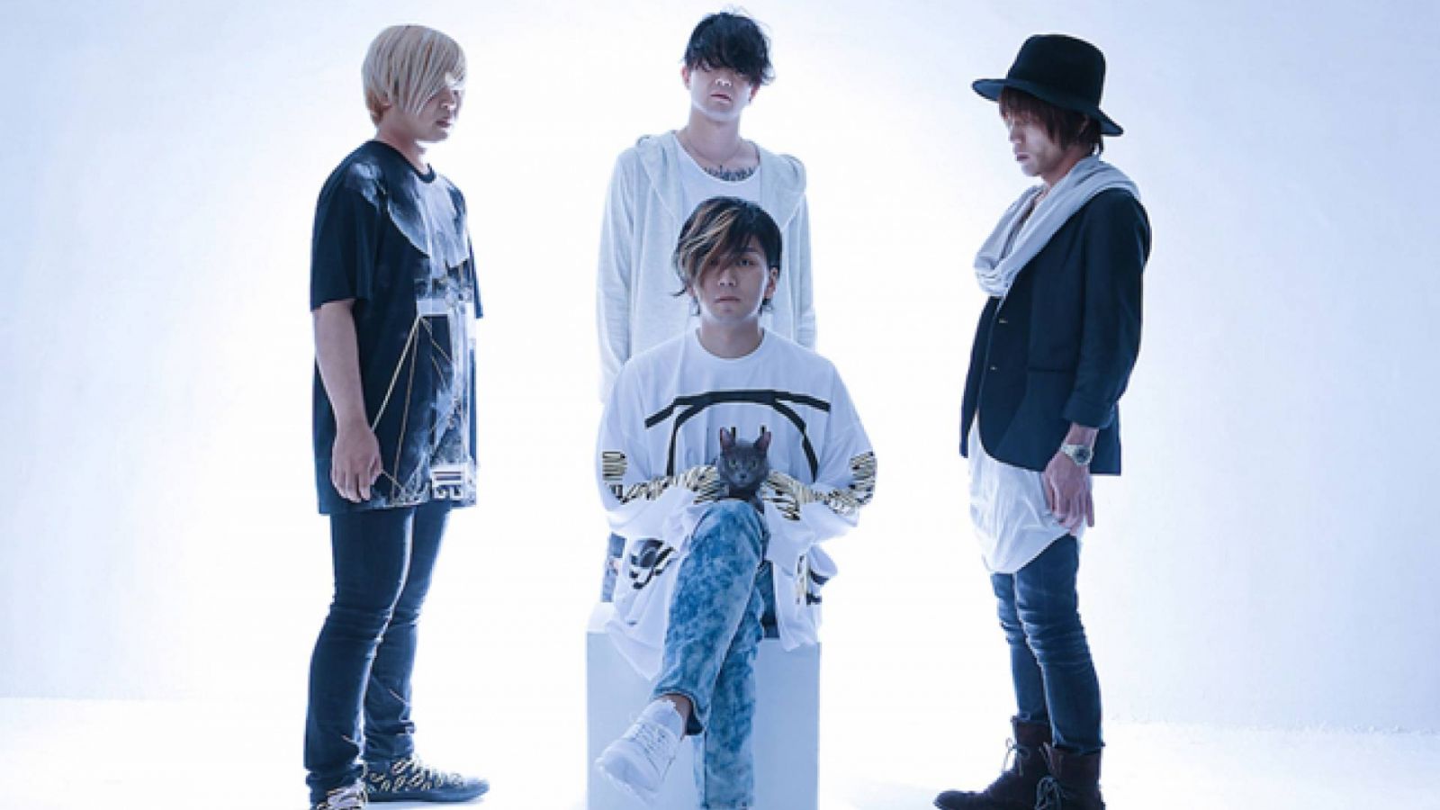 New Single from SILHOUETTE FROM THE SKYLIT © SILHOUETTE FROM THE SKYLIT